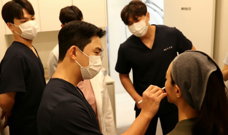 personalized skincare consultation Seoul